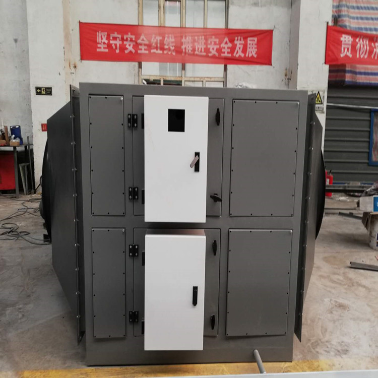 油煙凈化器和風(fēng)機(jī)是怎么進(jìn)行安裝的呢？